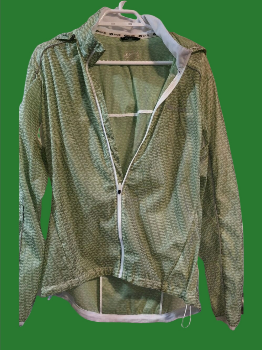 4/$67 Deal! SUGOI Light Sage Green Patterned Light Jacket